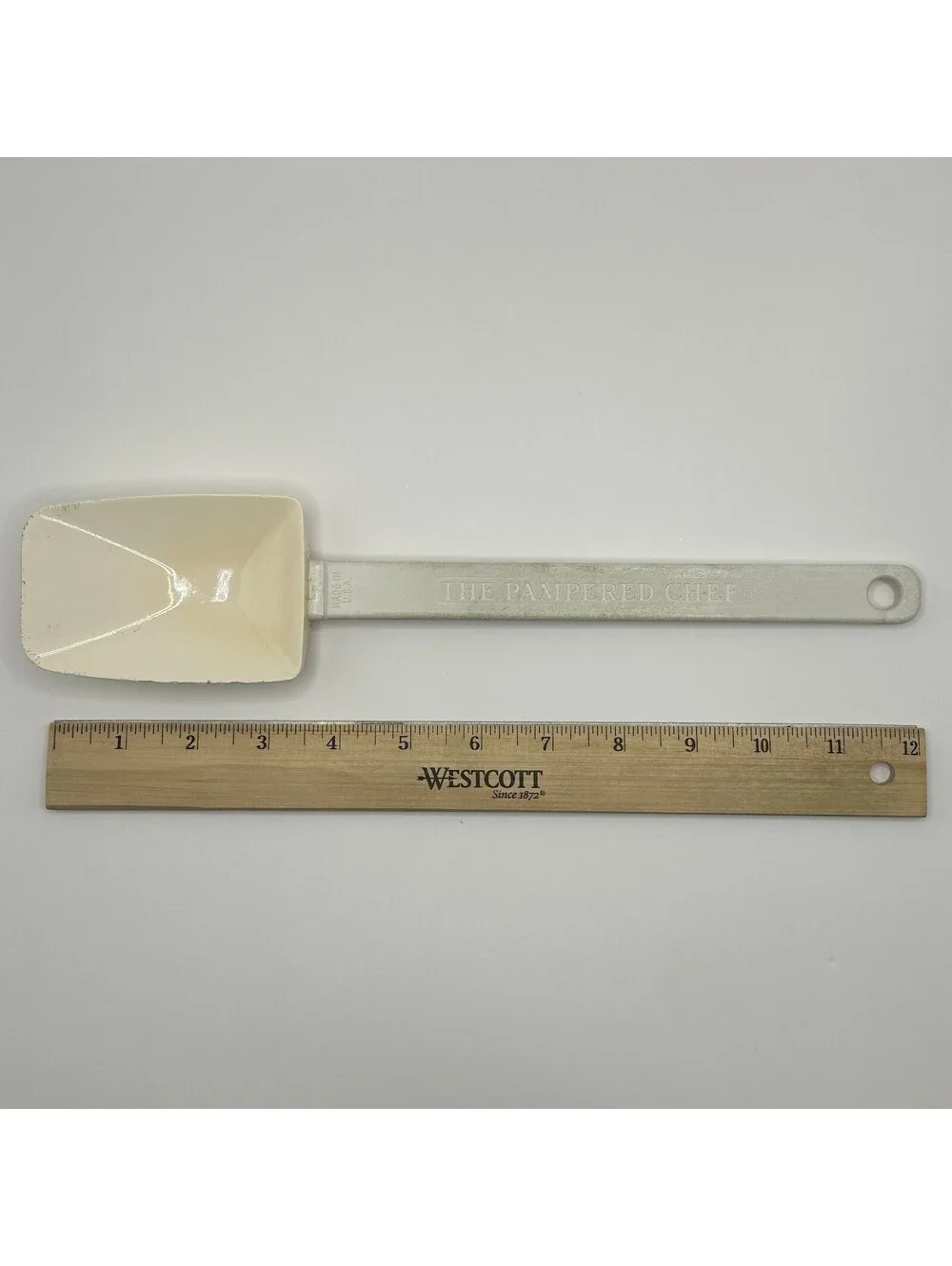 Pampered Chef Mix ‘N Scraper Large Silicone Spatula White USA Heat Resistant 12”